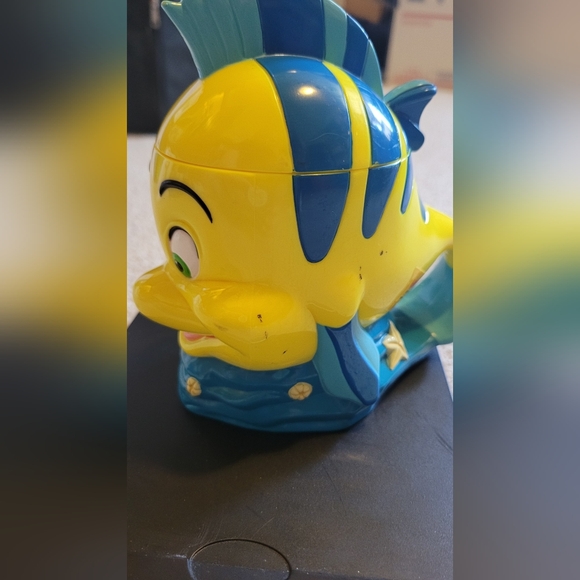 Vintage Flounder "Little Mermaid" Disney On Ice Flip Top Mug/Cup used marks on - Picture 3 of 9